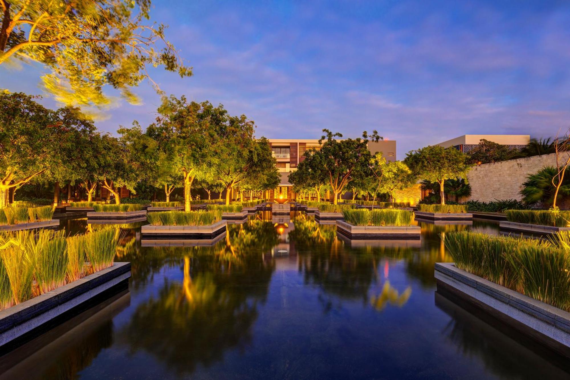 Nizuc Resort & Spa Cancun Exterior photo
